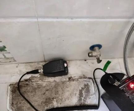 闵行屋顶漏水维修公司分享下卫生间漏水的危害及解决方法